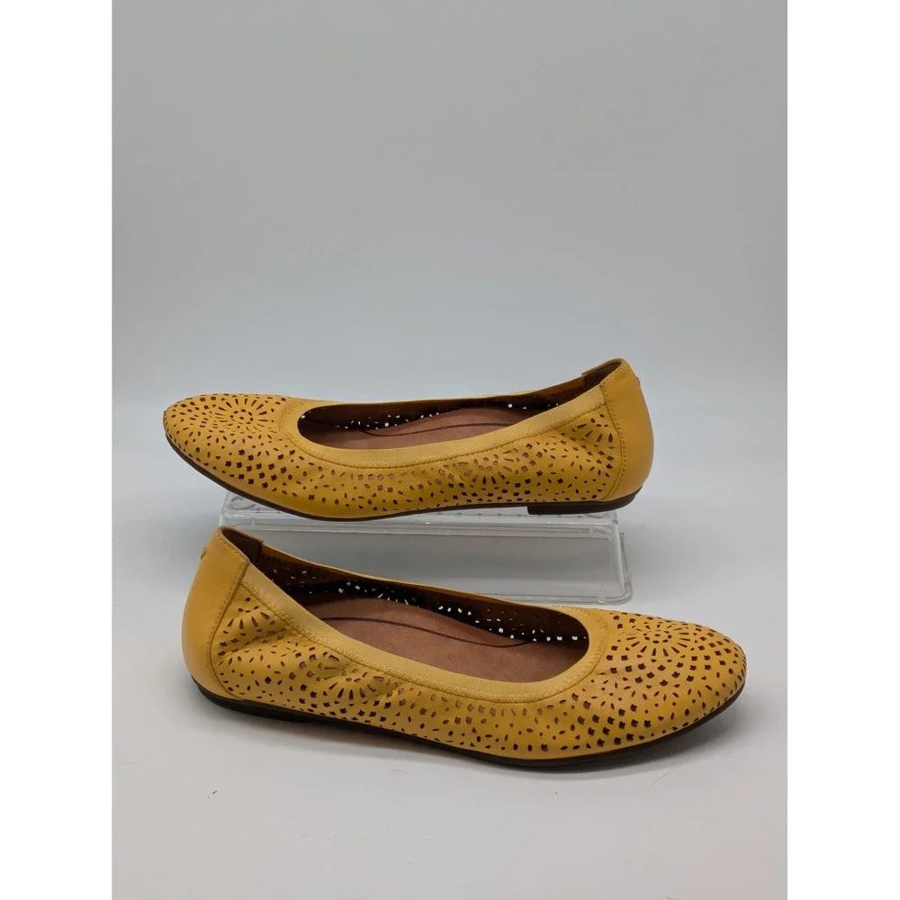 Vionic Robyn Women's 8M Yellow Leather Laser Cut Ballet Flats Slip On Comfort